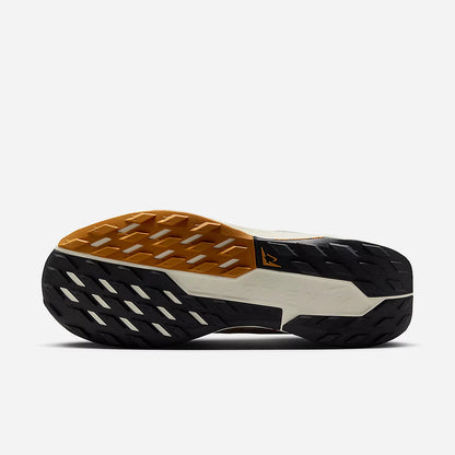Nike Pegasus Trail 5 GORE-TEX – Sneakers Trail Noir & Orange | Imperméable & Ultra Confort