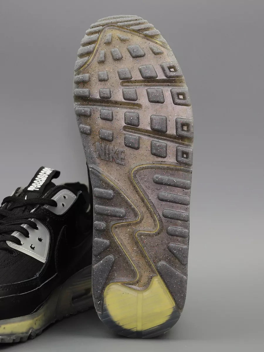 Nike Ava Rover Vert Foncé & Jaune – Sneaker Urbaine Réfléchissante au Confort Premium