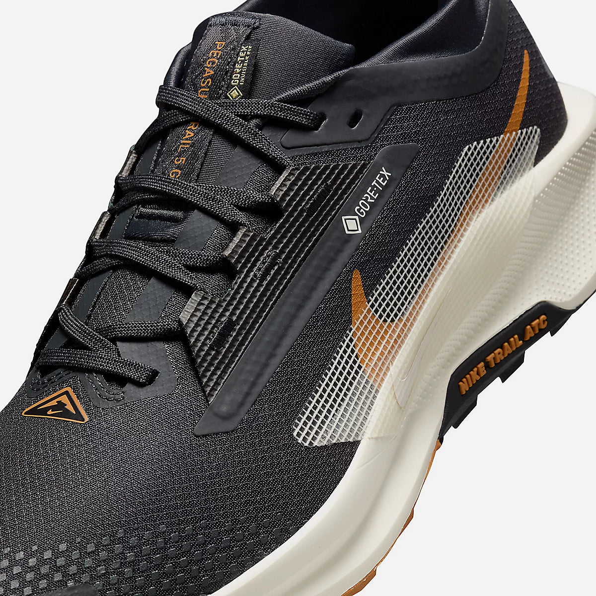 Nike Pegasus Trail 5 GORE-TEX – Sneakers Trail Noir & Orange | Imperméable & Ultra Confort