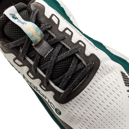 New Balance Fresh Foam X More Trail v3 – Baskets Running Trail Blanc & Bleu