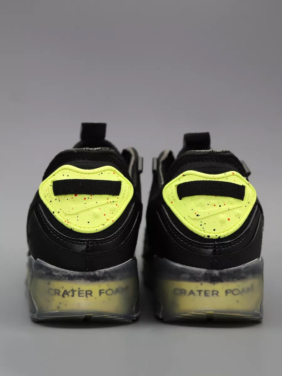 Nike Ava Rover Vert Foncé & Jaune – Sneaker Urbaine Réfléchissante au Confort Premium