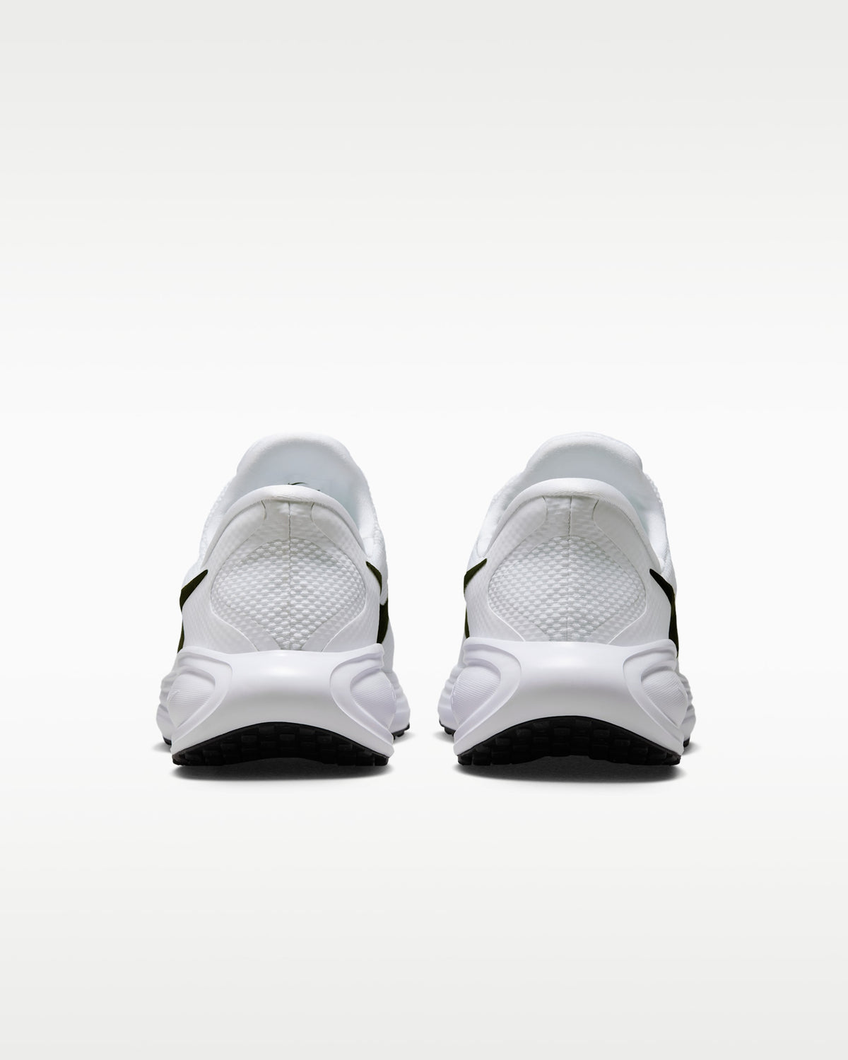 Nike Revolution 8 EasyOn – Baskets Running