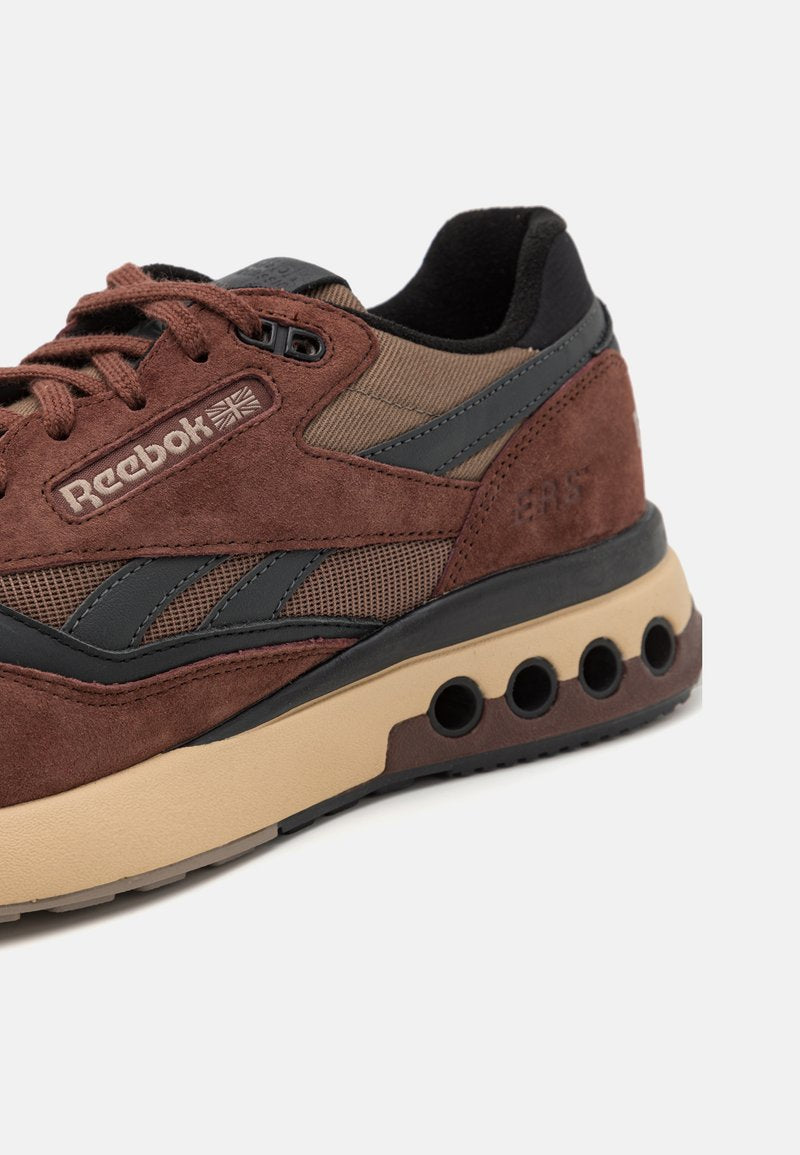 Reebok ERS World – Sneakers Premium Unearthed Brown | Style Rétro & Confort Unisexe