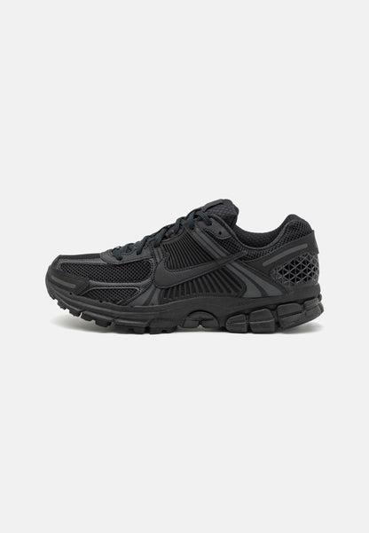 Nike Zoom Vomero 5 – Sneakers Premium Triple Black