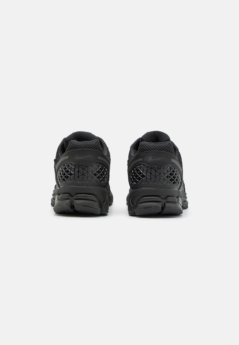 Nike Zoom Vomero 5 – Sneakers Premium Triple Black