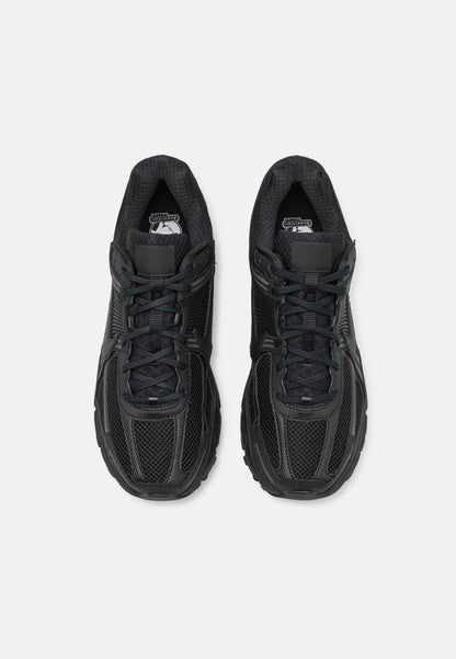 Nike Zoom Vomero 5 – Sneakers Premium Triple Black
