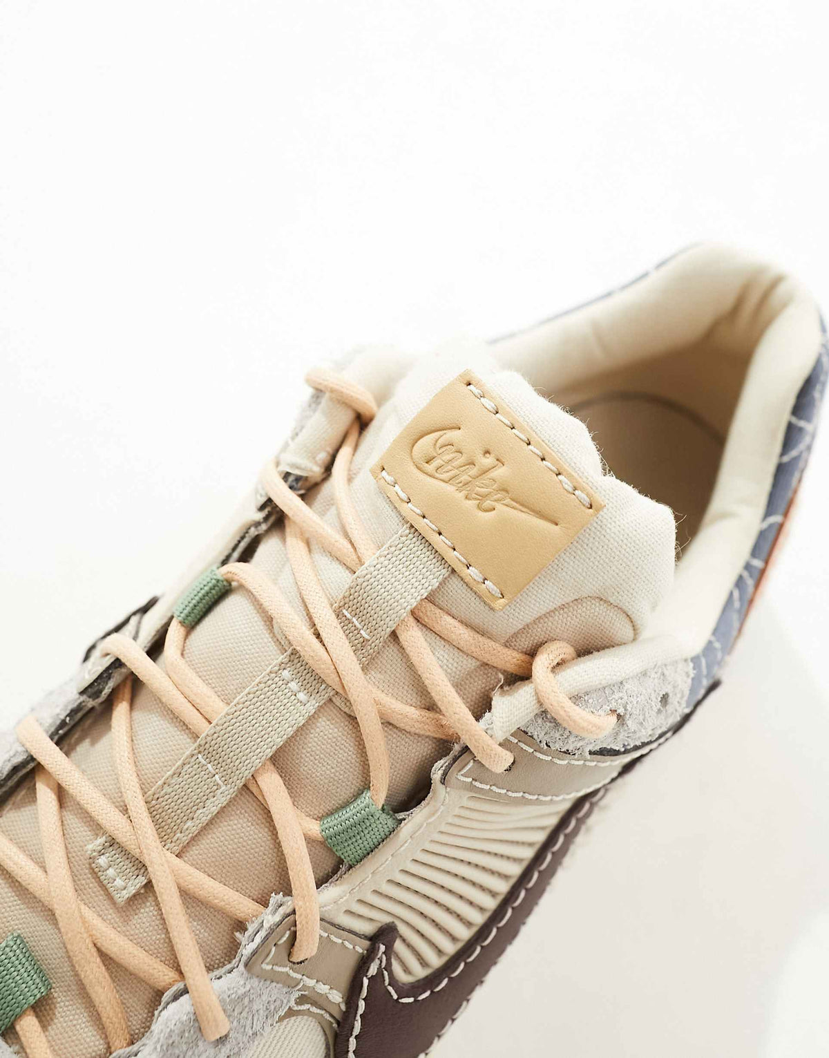 Nike Zoom Vomero 5 – Sneakers Premium Marron & Beige