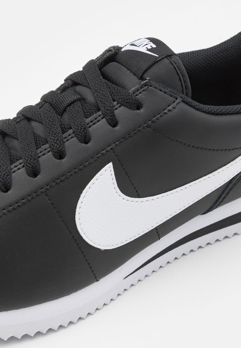 Nike Cortez Leather – Sneakers Premium Noir & Blanc | Style Rétro Iconique Unisexe