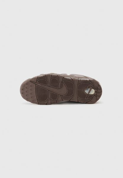 Nike Air More Uptempo Low – Sneakers Premium Baroque Brown & Cave Stone | Style Basketball Iconique