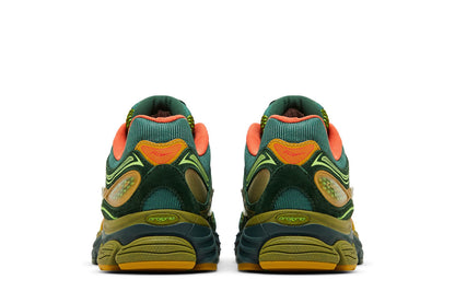 Saucony x Starcow ProGrid Omni 9 “Nature Acts, Man Does” – Green/Orange | Confort Premium Unisexe